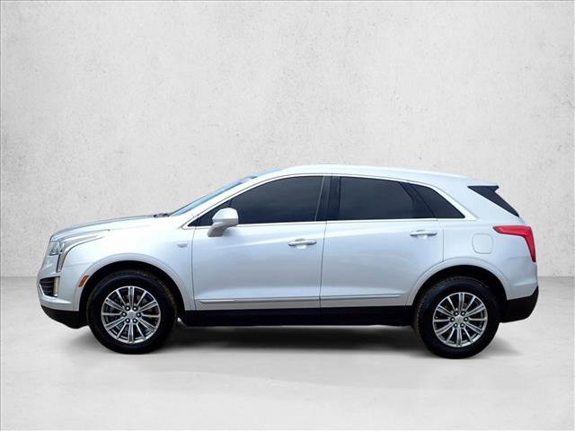 Used 2017 Cadillac XT5 Luxury w/ Driver Awareness Package FWD image 2