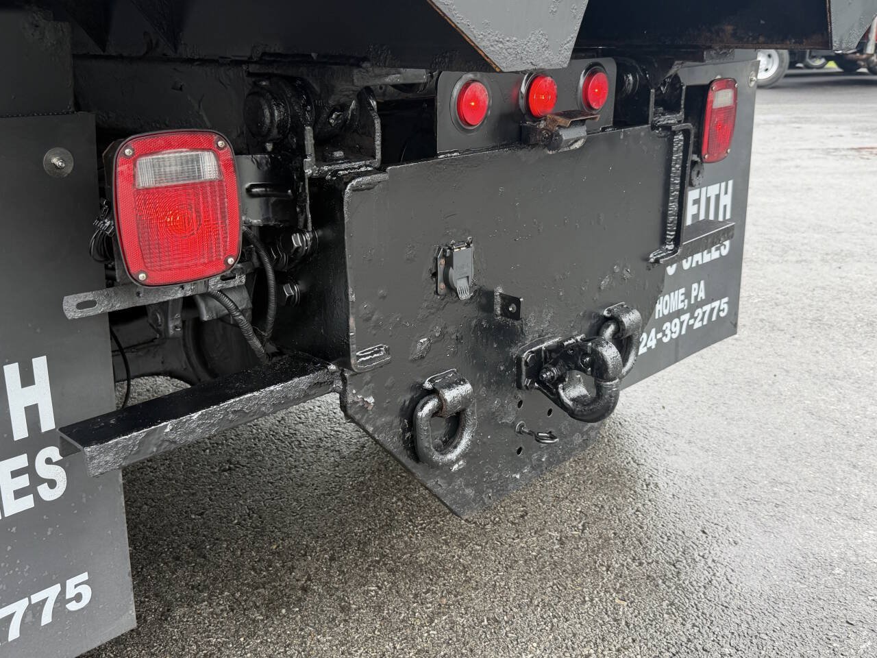 Used 2017 Ford F650 2WD SuperCab Super Duty image 19