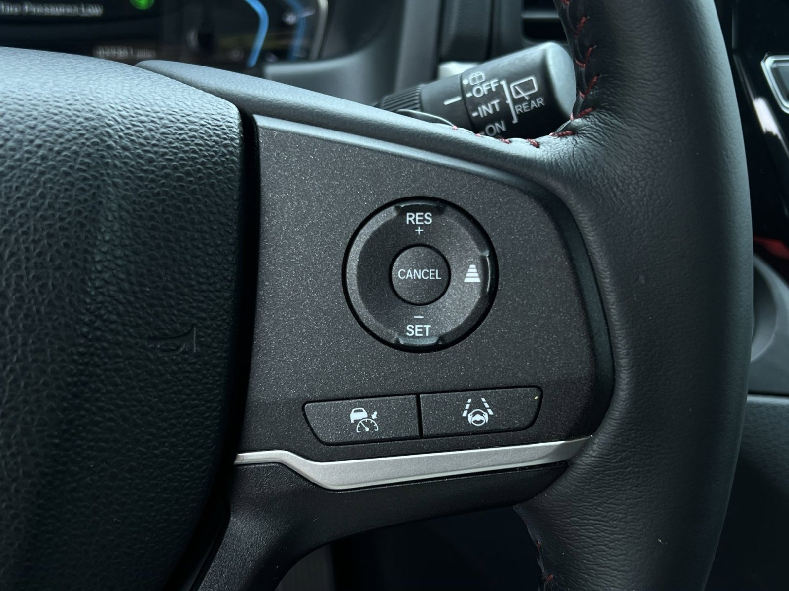 Used 2024 Honda Odyssey Sport image 38