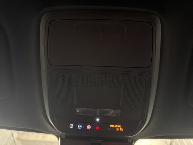 Used 2025 Buick Enclave Preferred image 36