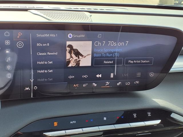 New 2026 Buick Enclave Sport Touring w/ Power Package FWD image 9