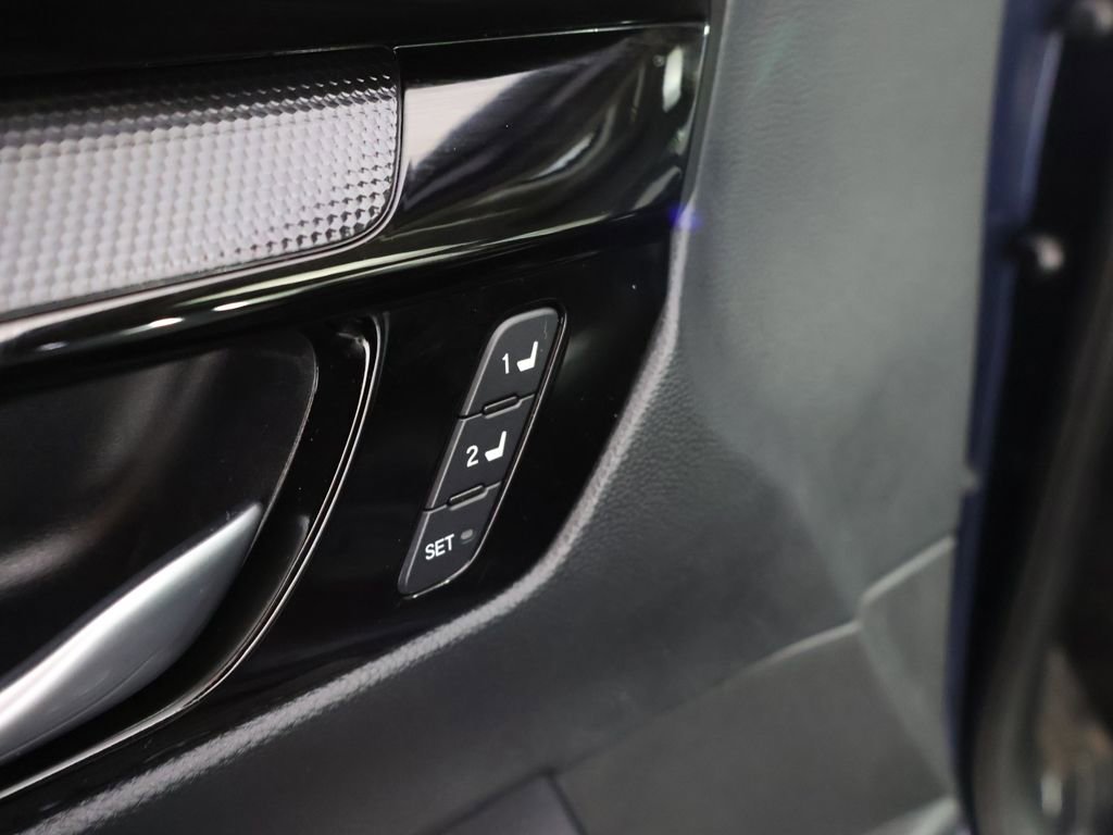 Used 2024 Honda CR-V EX-L image 39