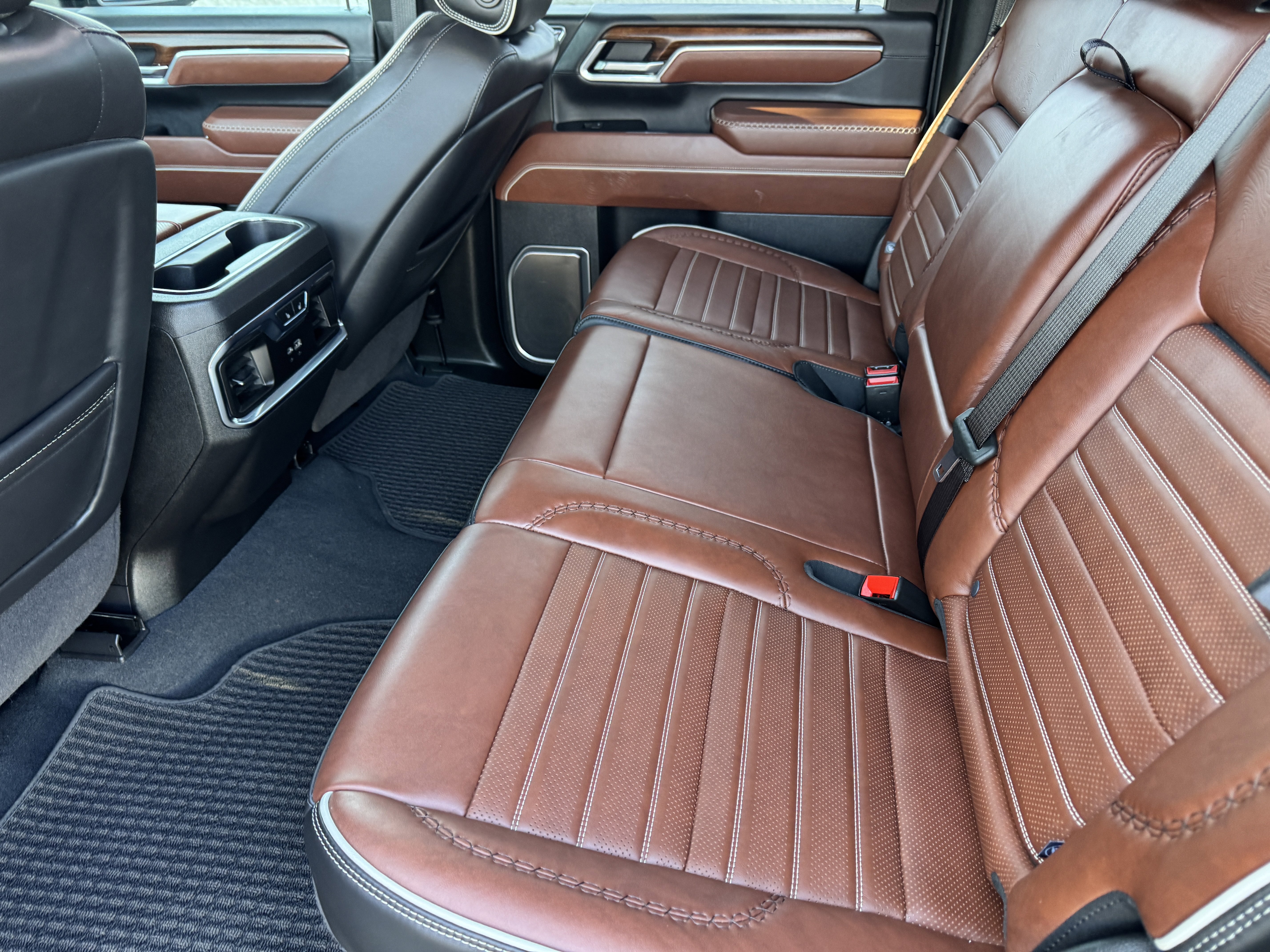 Used 2025 GMC Sierra 2500 Denali Ultimate w/ Max Trailering Package image 15