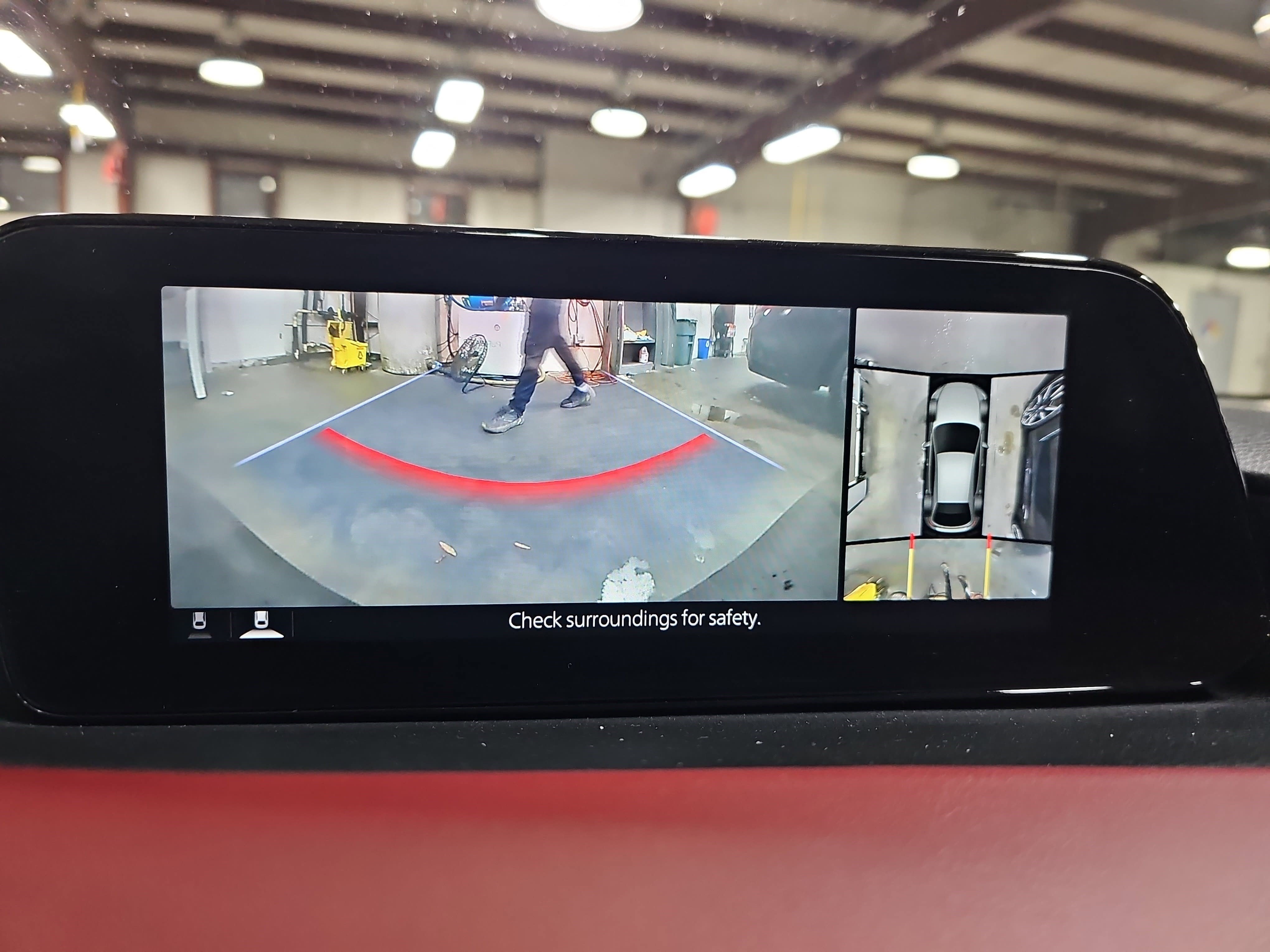 Used 2021 MAZDA MAZDA3 Hatchback w/Premium Plus Pkg image 25