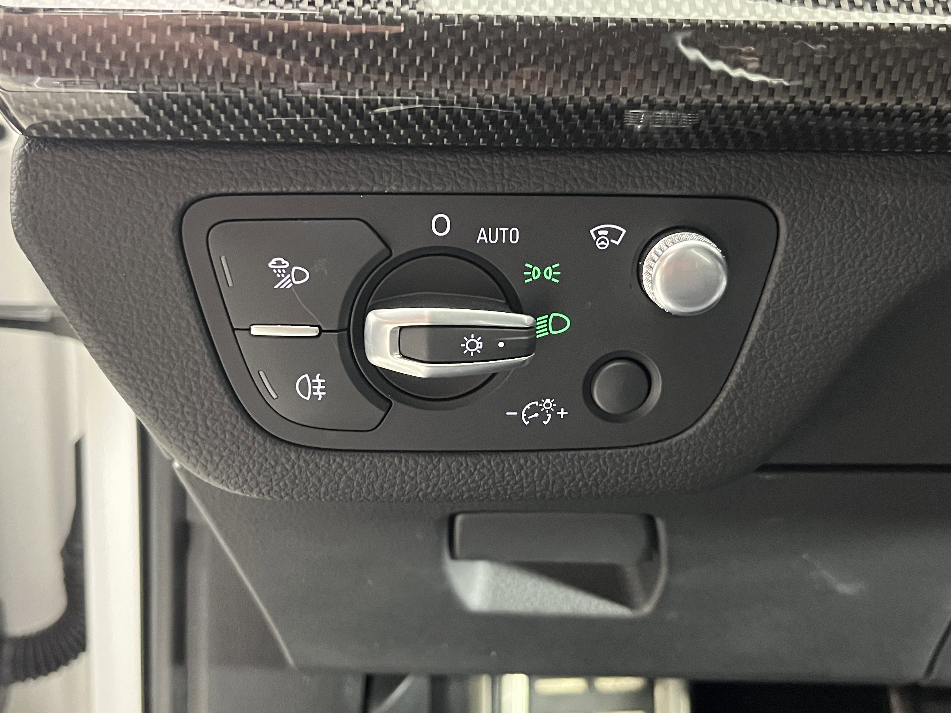 Used 2018 Audi SQ5 Prestige w/ Prestige Package image 21