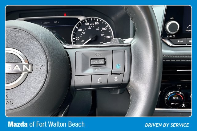 Used 2022 Nissan Rogue SL FWD image 11
