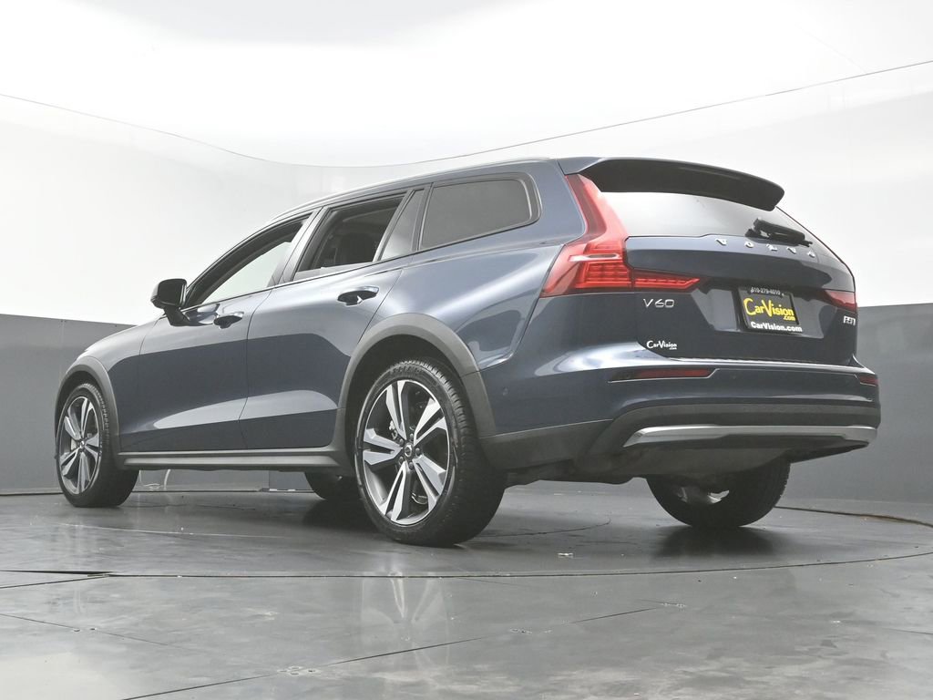 Used 2023 Volvo V60 B5 Cross Country Plus w/ Climate Package image 42