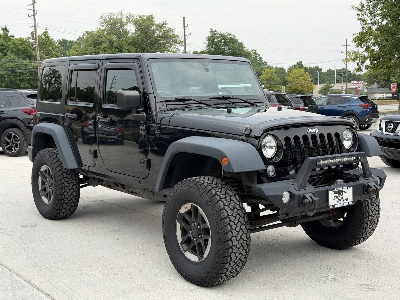 Used 2015 Jeep Wrangler Unlimited Sport w/ Connectivity Group AWD/4WD image 4