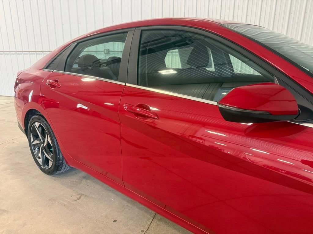 Certified 2023 Hyundai Elantra Limited w/ Cargo Package FWD image 12