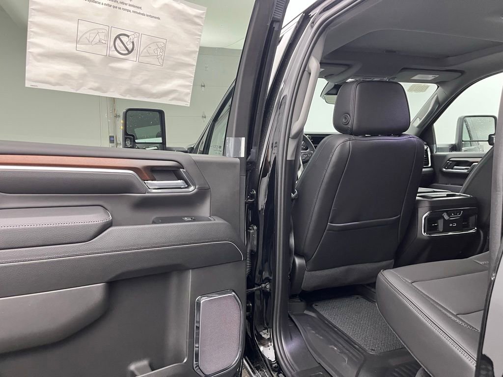 New 2024 GMC Sierra 2500 Denali w/ Denali Reserve Package image 37