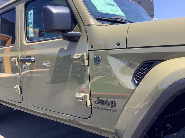 New 2025 Jeep Gladiator Sport AWD/4WD image 40