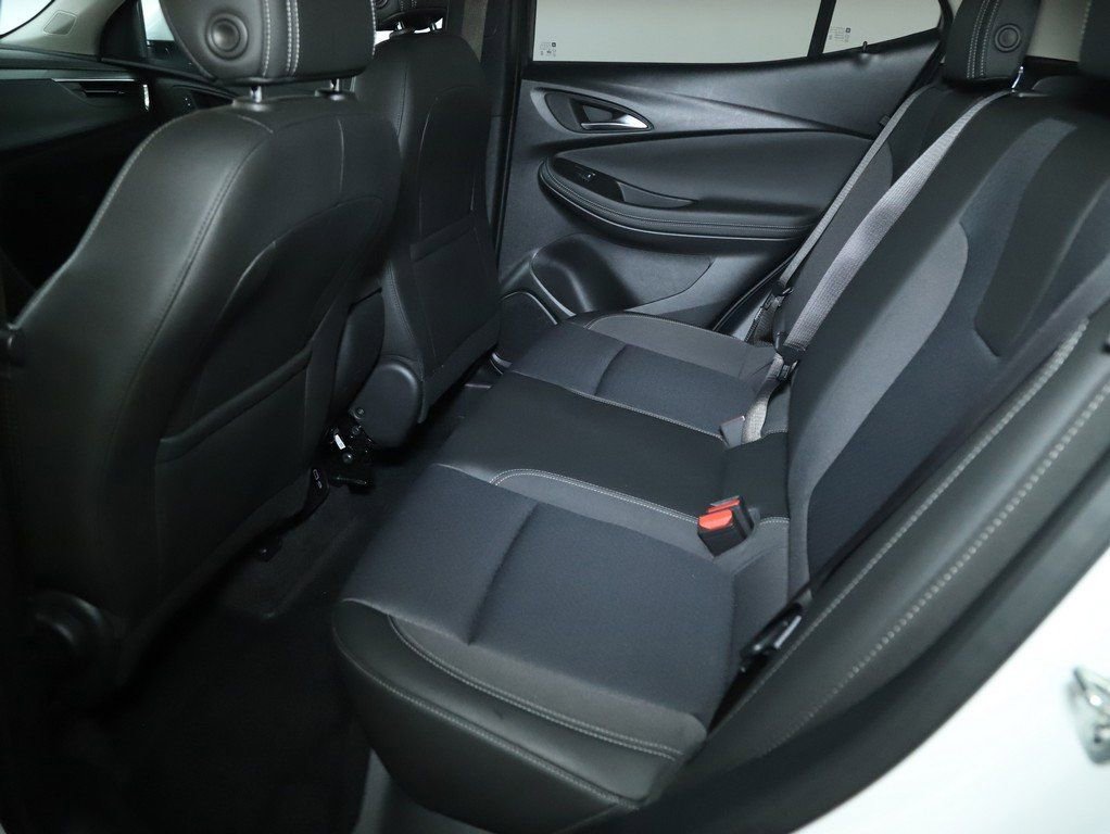 Used 2025 Buick Encore GX Preferred image 14