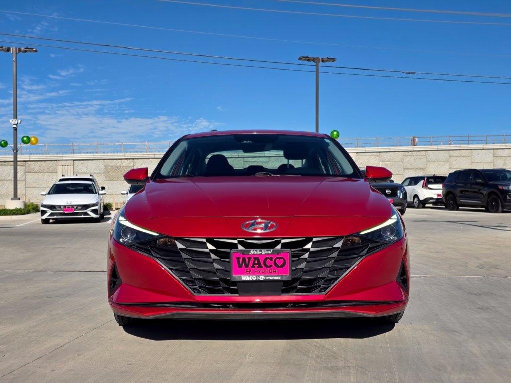 Used 2023 Hyundai Elantra SEL w/ Convenience Package FWD image 2