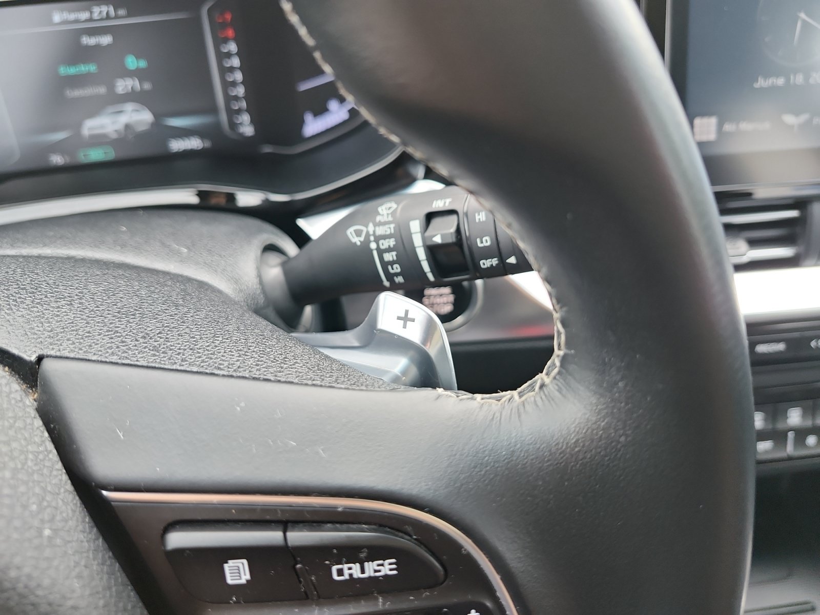 Used 2022 Kia Niro EX FWD image 24