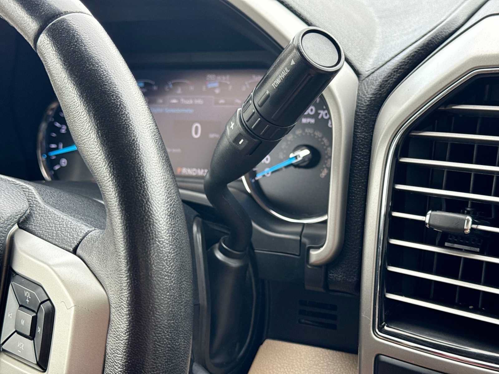 Used 2019 Ford F250 Lariat AWD/4WD image 32