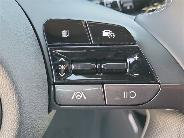 New 2025 Hyundai Elantra SEL image 9