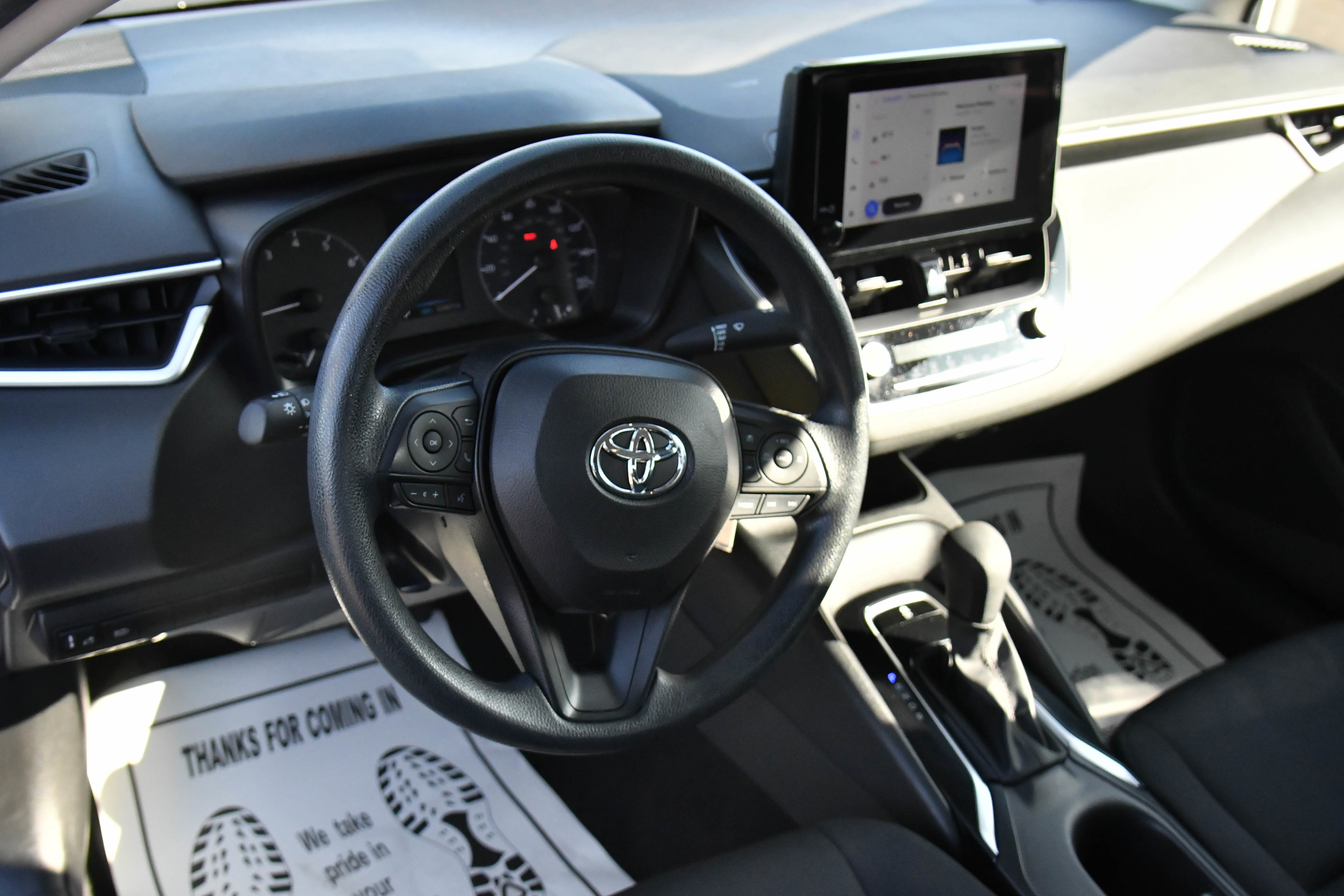 Used 2024 Toyota Corolla LE image 14