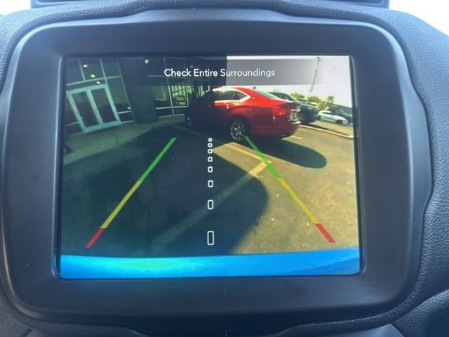 Used 2022 Jeep Renegade Sport w/ Sport Appearance Group image 21