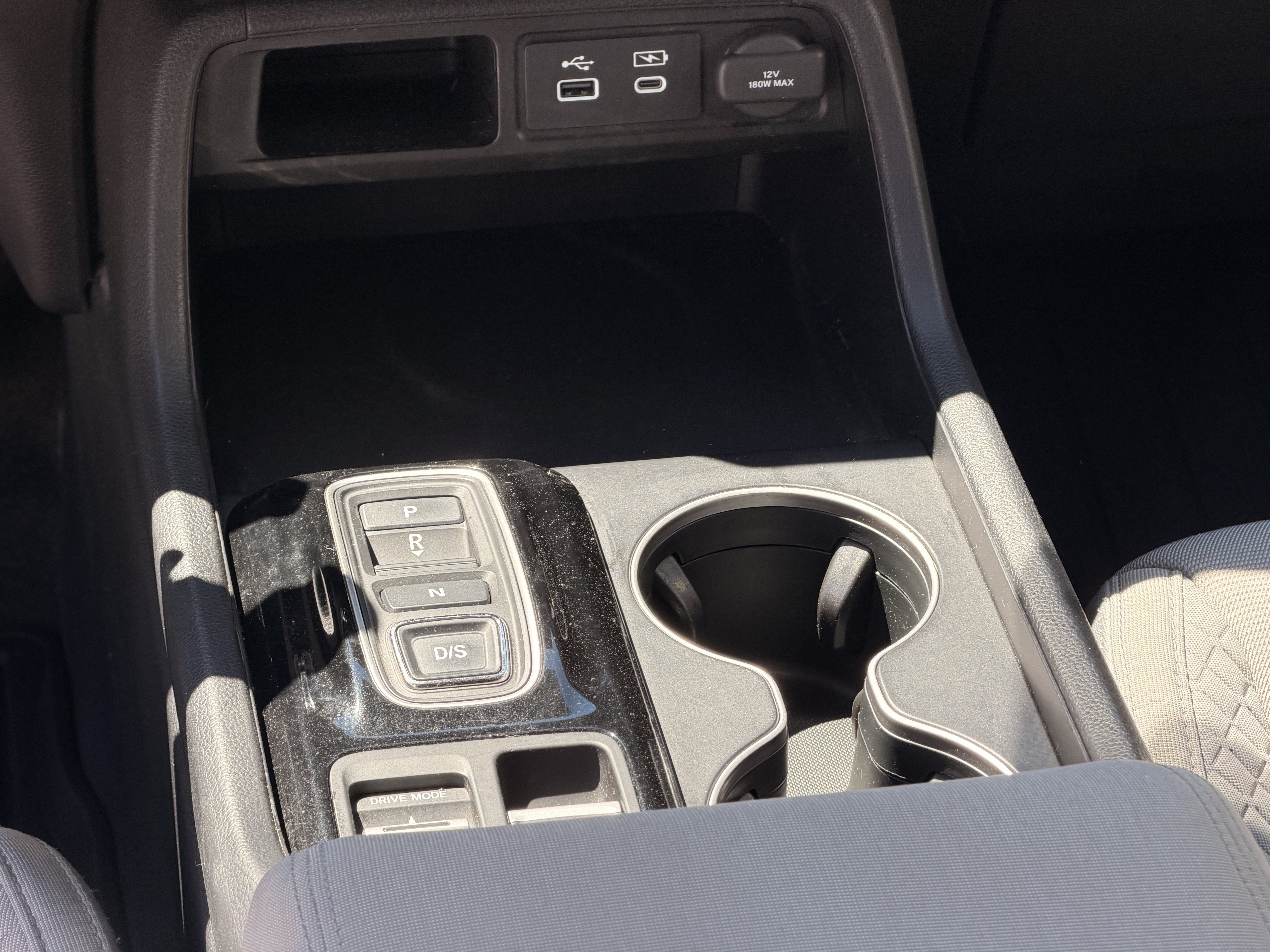 Certified 2024 Honda Pilot LX image 18