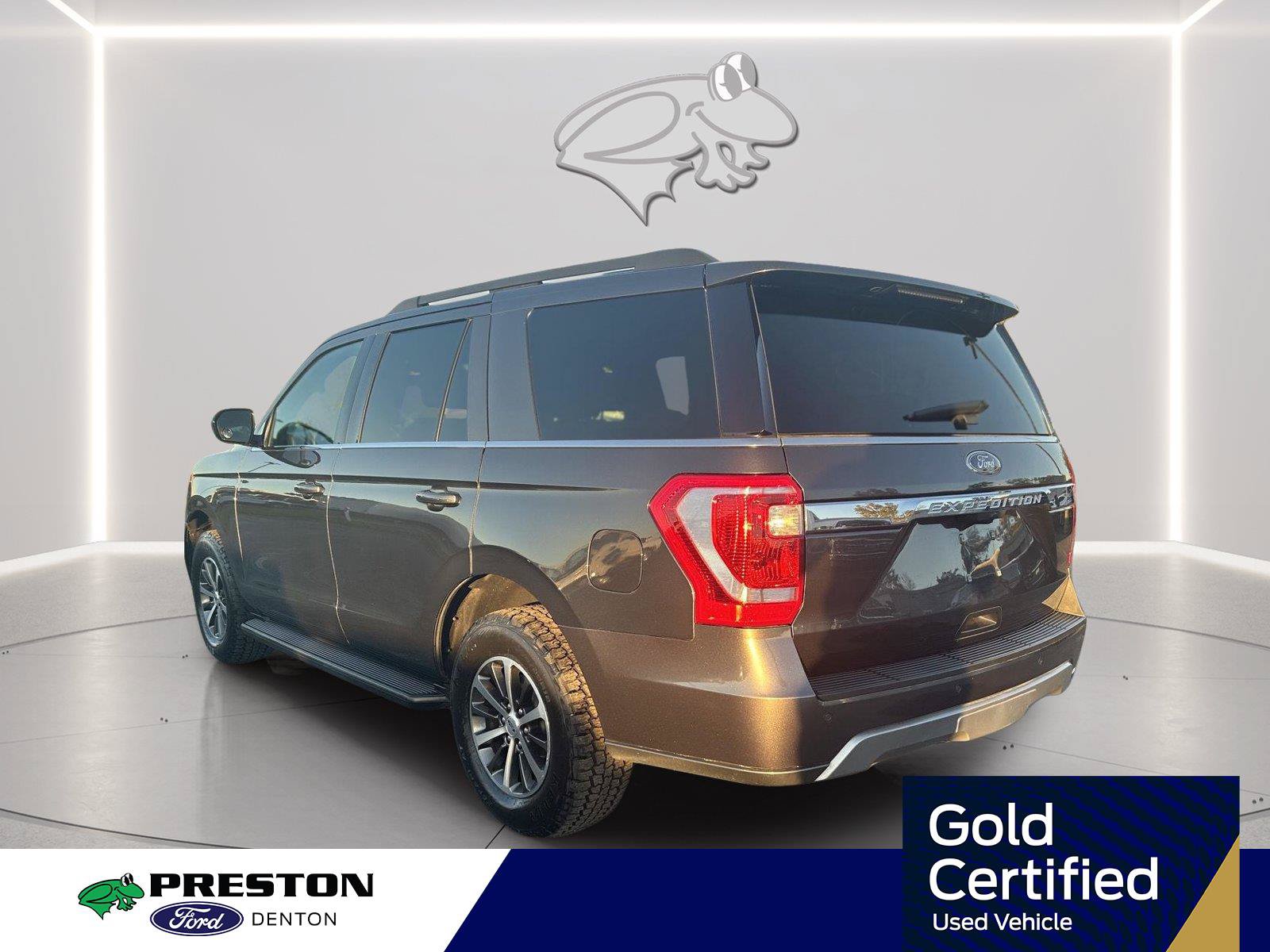 Used 2021 Ford Expedition XLT AWD/4WD image 3
