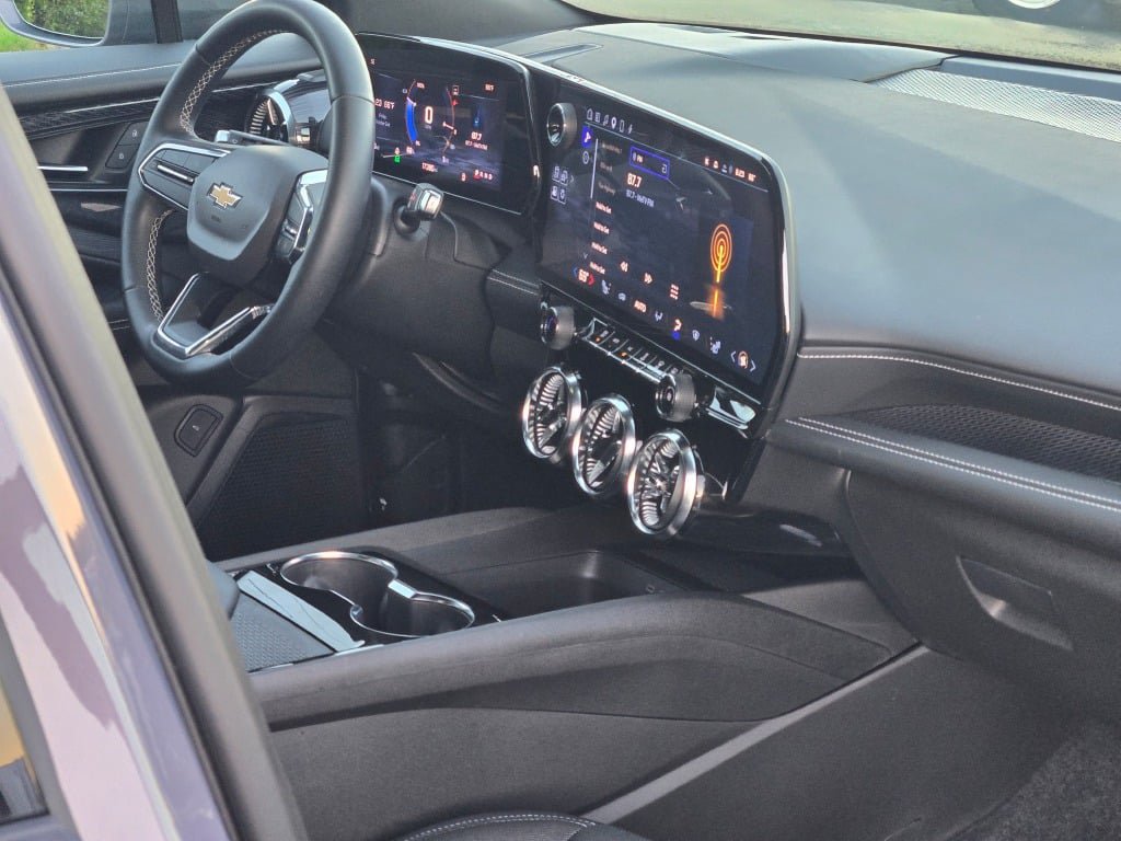 Certified 2024 Chevrolet Blazer EV LT AWD/4WD image 8