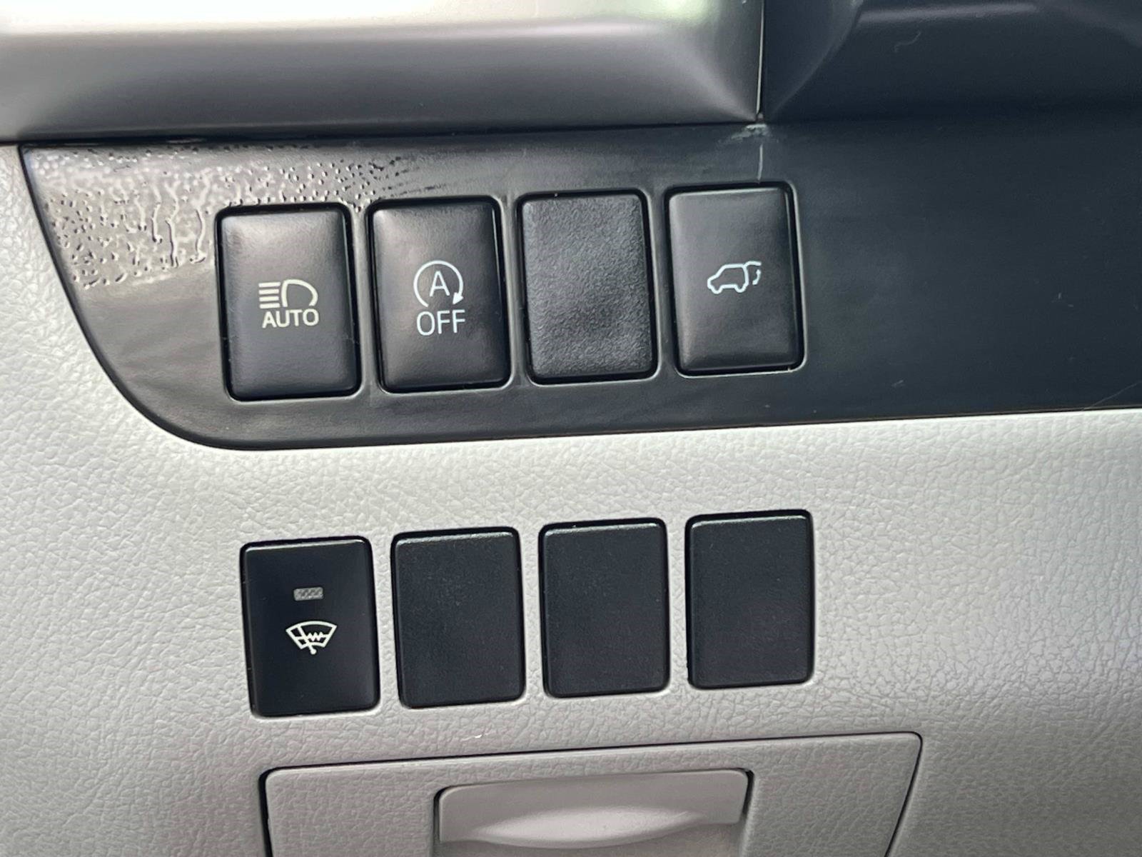 Used 2019 Toyota Highlander Plus FWD image 21