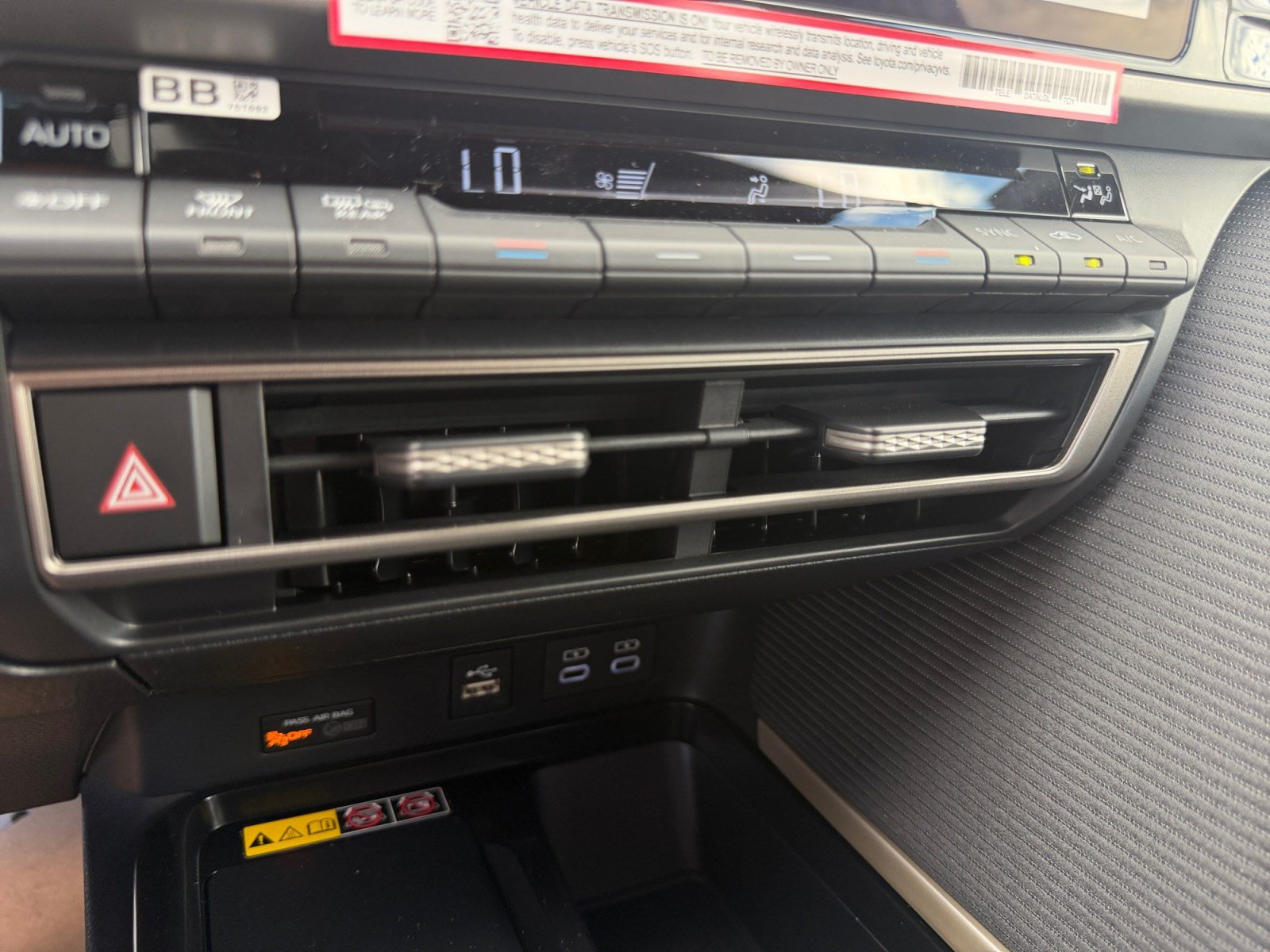 New 2026 Toyota Camry Hybrid w/ Convenience Package FWD image 15