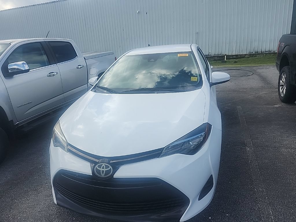 Used 2019 Toyota Corolla LE FWD image 3