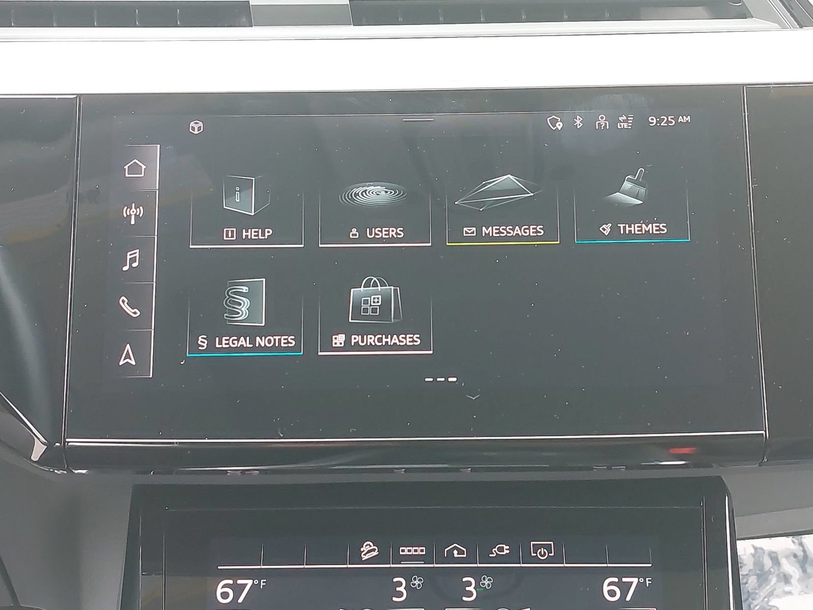 Used 2024 Audi Q8 e-tron Premium Plus w/ Premium Plus Package AWD/4WD image 25