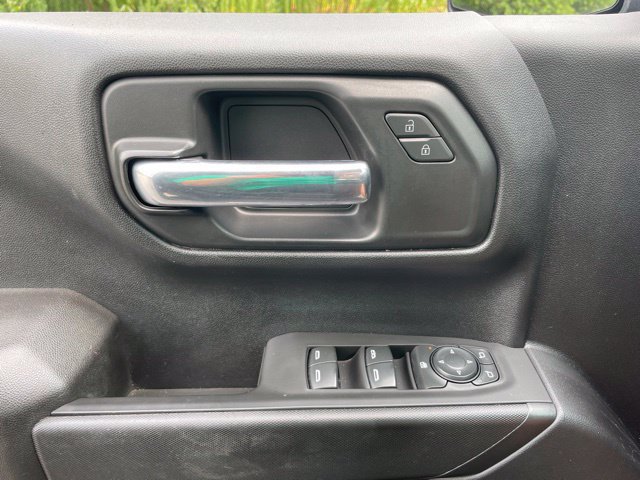 Used 2020 Chevrolet Silverado 1500 Custom w/ Custom Value Package AWD/4WD image 14