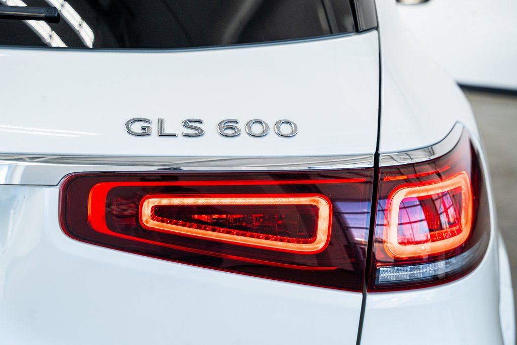 Used 2021 Mercedes-Benz Maybach GLS 600 4MATIC image 29
