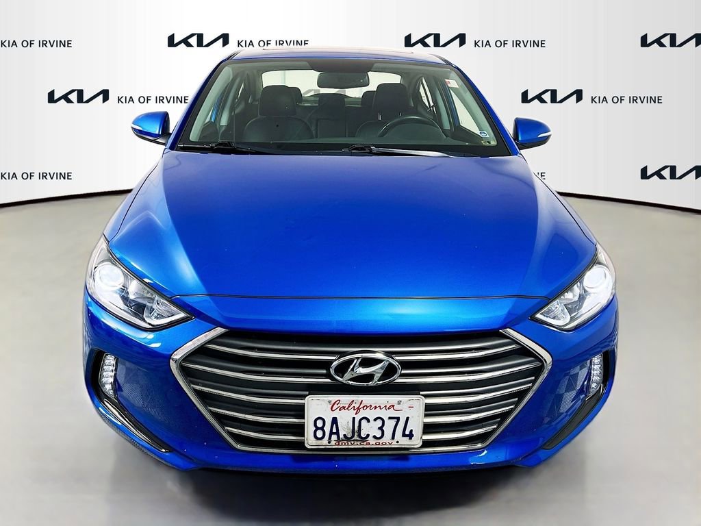Used 2017 Hyundai Elantra Limited w/ Limited Tech Package 08 FWD image 2