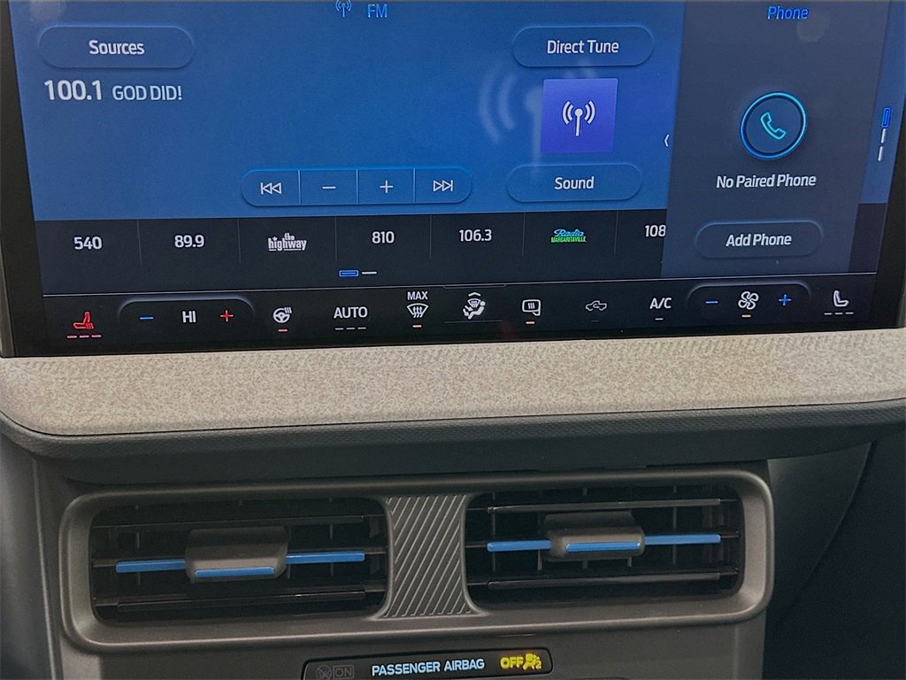 New 2025 Ford Maverick XLT w/ XLT Luxury Package image 16