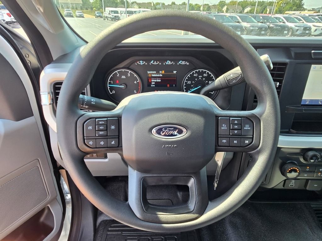 New 2024 Ford F550 4x4 Regular Cab Super Duty image 21
