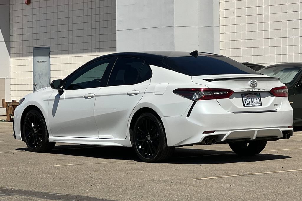 Used 2023 Toyota Camry XSE FWD image 7