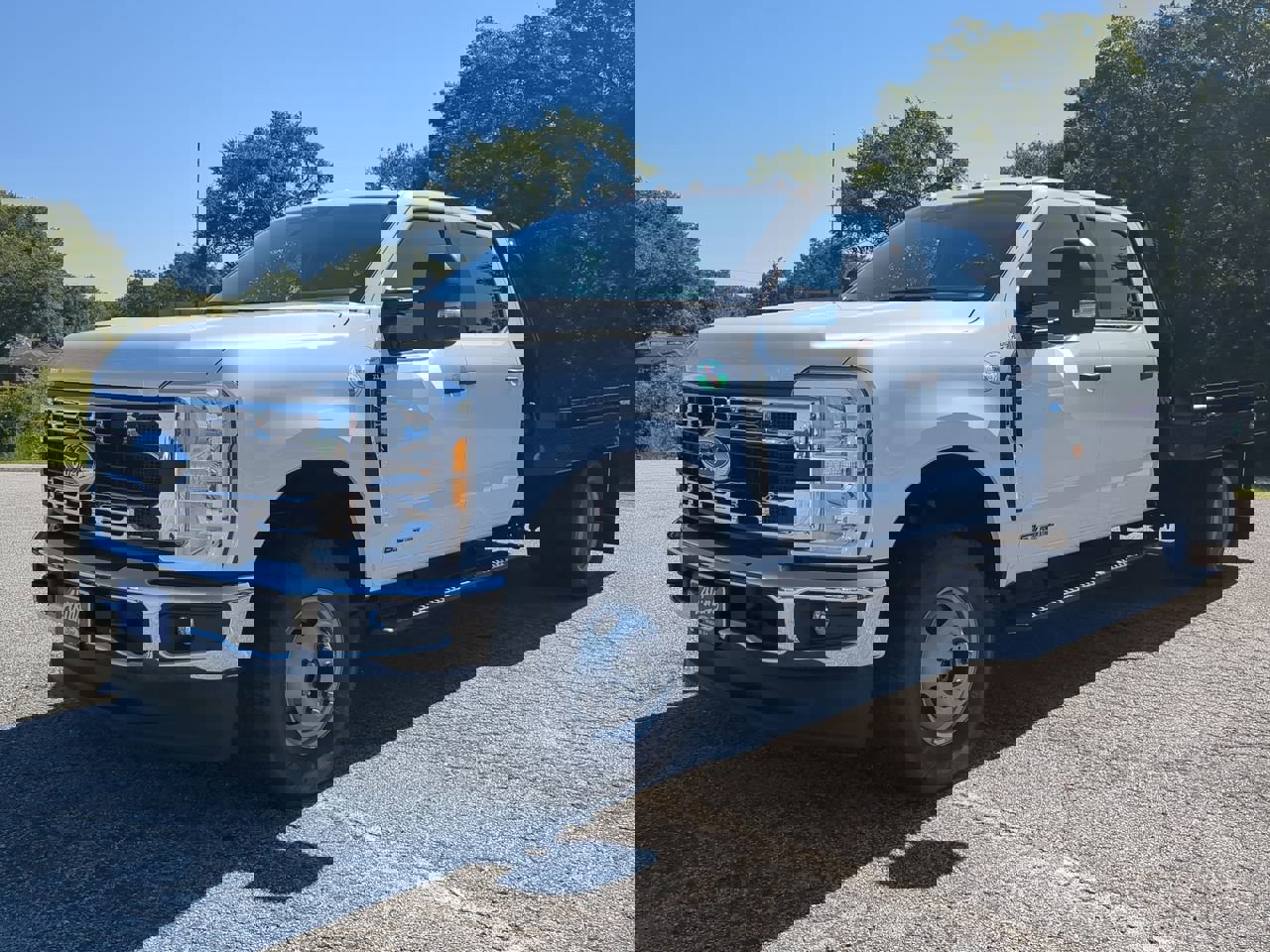 New 2025 Ford F350 XL w/ XL Chrome Package image 6