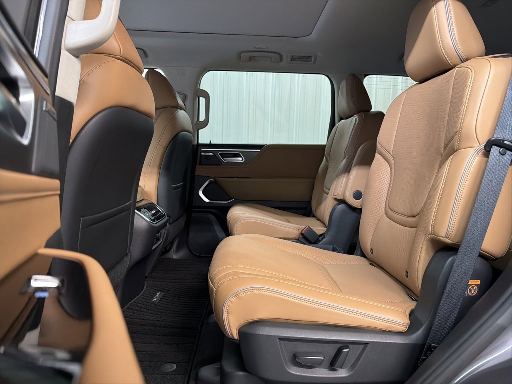 Certified 2026 INFINITI QX80 Luxe w/ Cargo Package image 30
