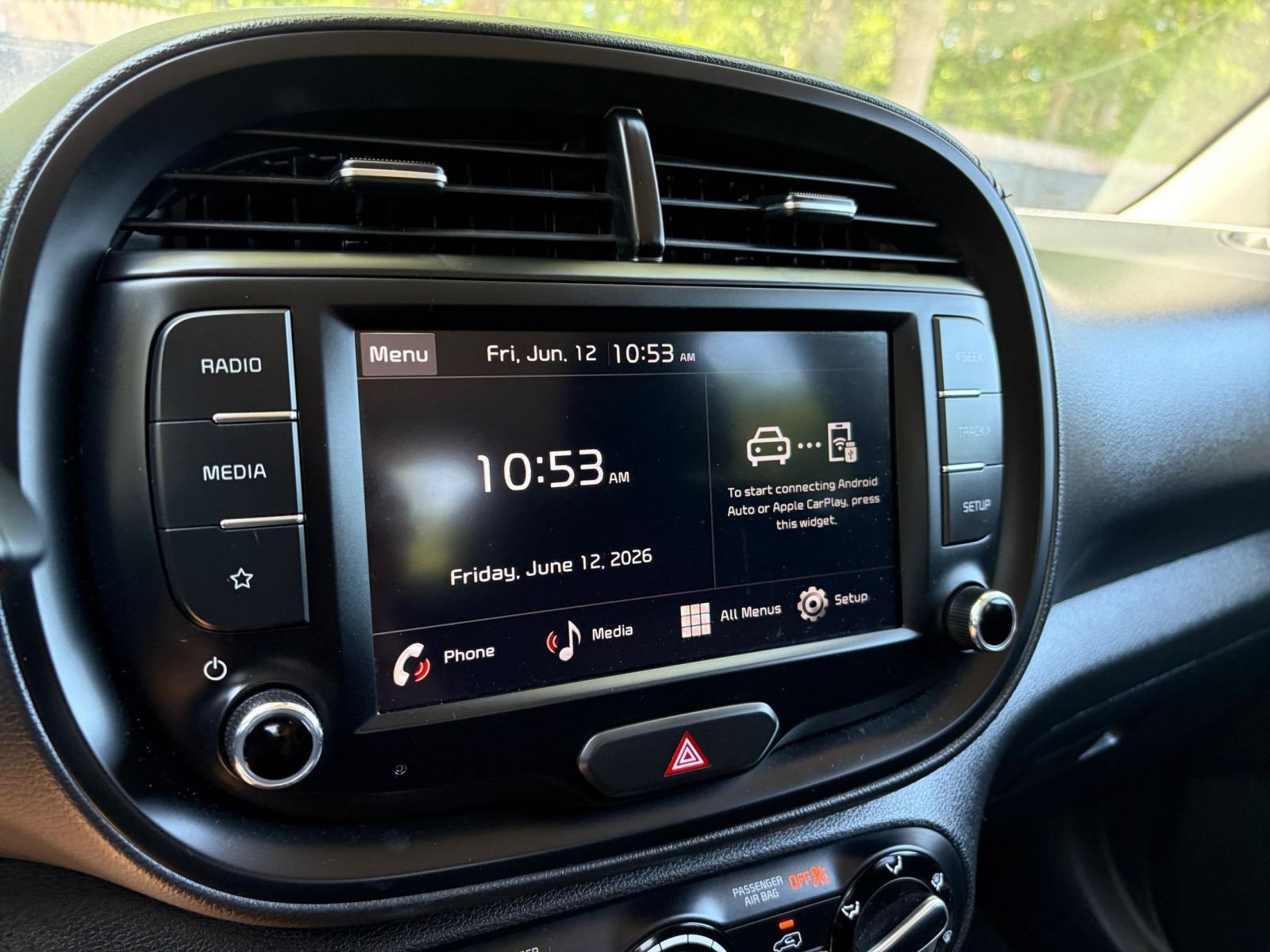 Used 2025 Kia Soul LX w/ LX Technology Package FWD image 20