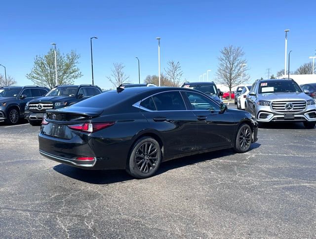 Used 2022 Lexus ES 300h w/ Accessory Package 2 image 8