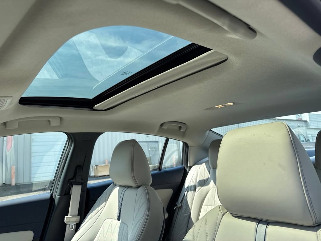 New 2026 Nissan Sentra SL FWD image 12