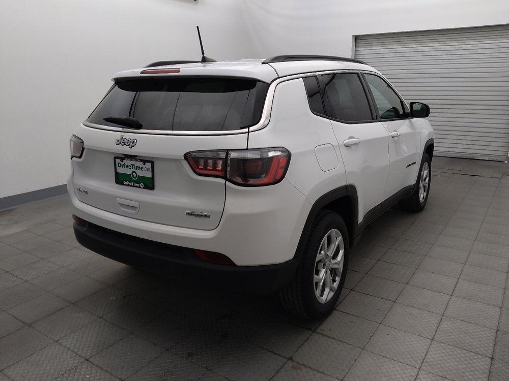Used 2024 Jeep Compass Latitude AWD/4WD image 9