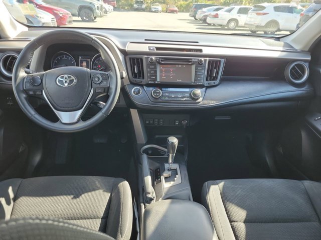 Used 2018 Toyota RAV4 XLE image 2