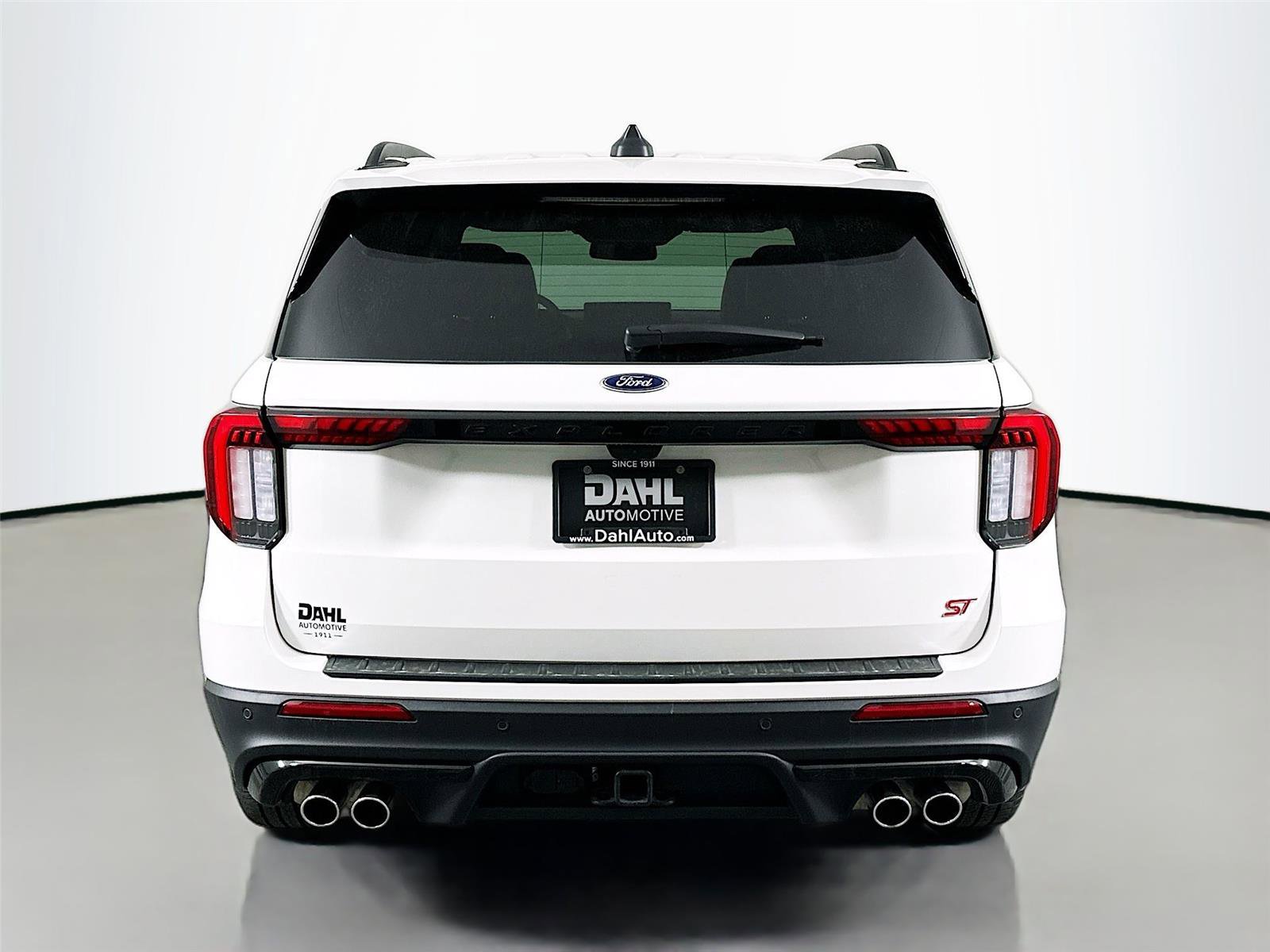 Used 2025 Ford Explorer ST AWD/4WD image 12