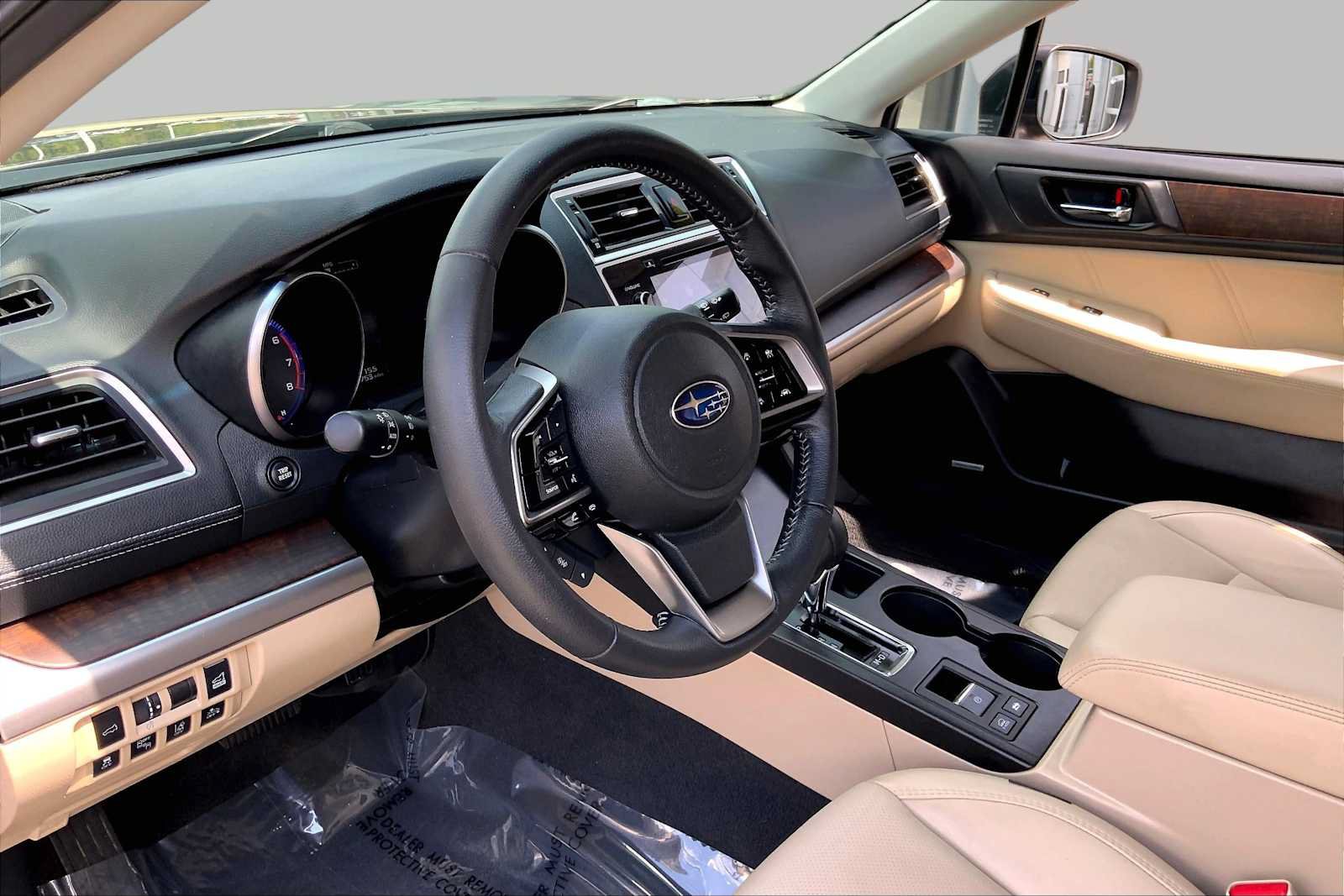 Used 2019 Subaru Outback 2.5i Limited AWD/4WD image 18