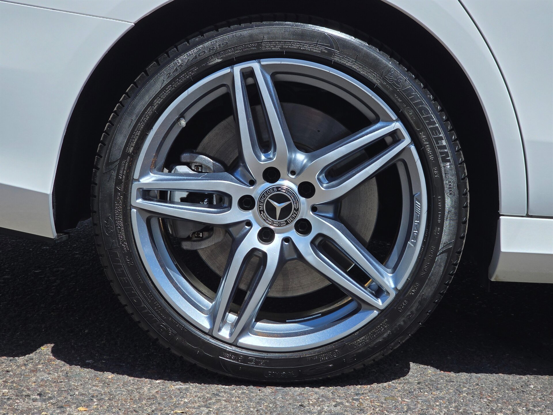 Used 2018 Mercedes-Benz E 400 4MATIC Sedan w/ Premium 1 Package image 39