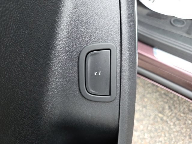 Used 2025 Buick Enclave Avenir w/ Super Cruise Package AWD/4WD image 61