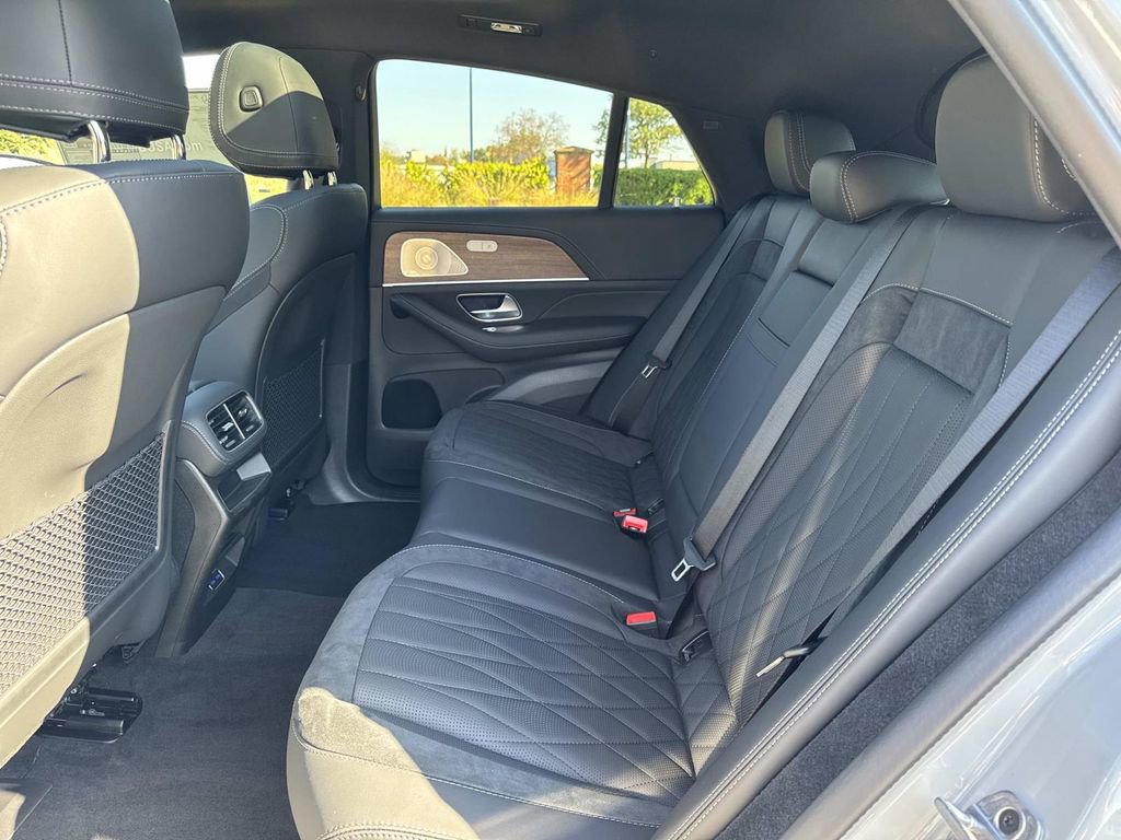 New 2026 Mercedes-Benz GLE 53 AMG 4MATIC Coupe image 13