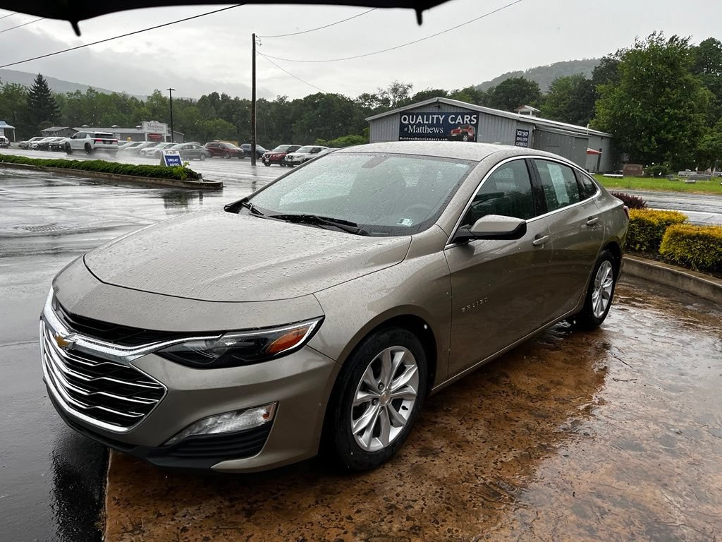 Used 2022 Chevrolet Malibu LT FWD image 3