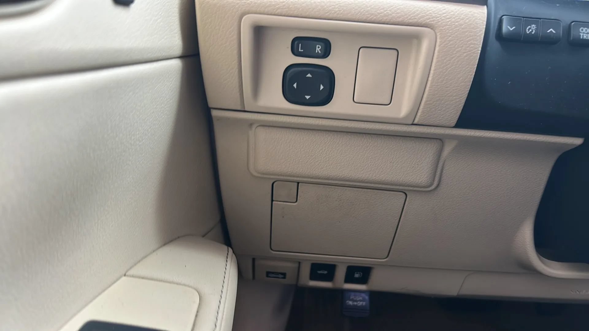 Used 2014 Lexus ES 350 w/ Premium Package FWD image 20