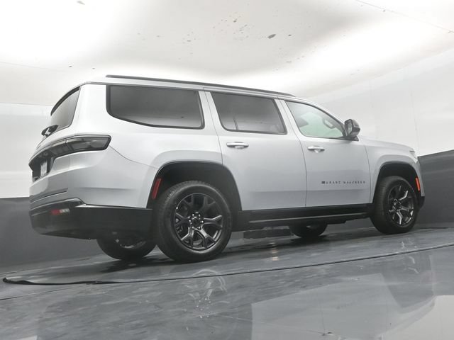 Used 2026 Jeep Grand Wagoneer Limited AWD/4WD image 43